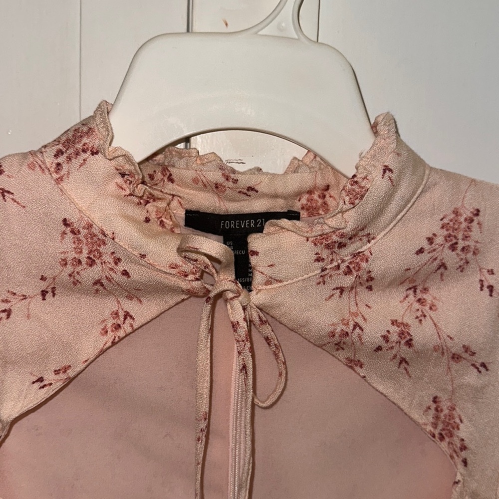 Dress - Picture 6 of 8